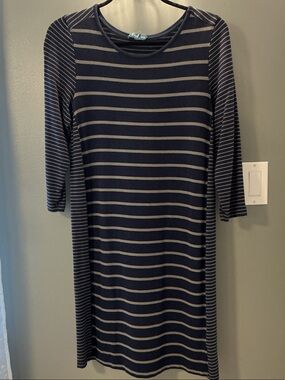 Striped Navy and Gray Midi Dress with Three-Quarter Sleeves (M)